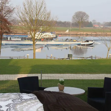 Gasthof Veerhuys Tante Jet 3*