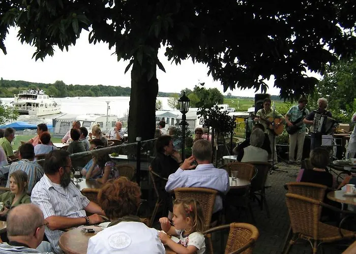 Veerhuys Tante Jet Inn 3*