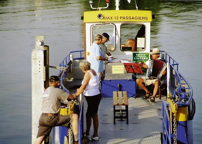 Veerhuys Tante Jet بيت ريفي 3*